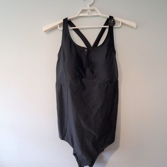 Torrid nwt swimsuit womens 3X 22 24 black mesh inset keyhole wireless Ac… - Picture 2 of 5